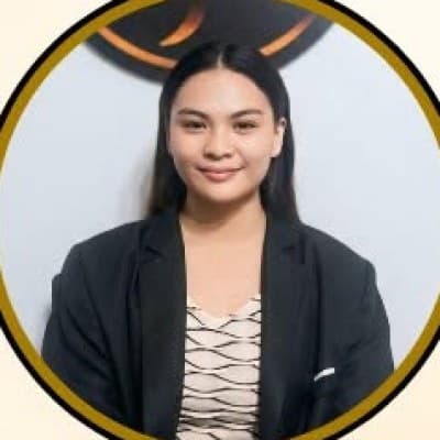 Portrait of Mae Oliverio