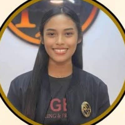 Portrait of Shenn Solon